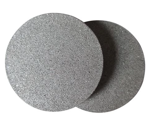 Sintered metal filter disc